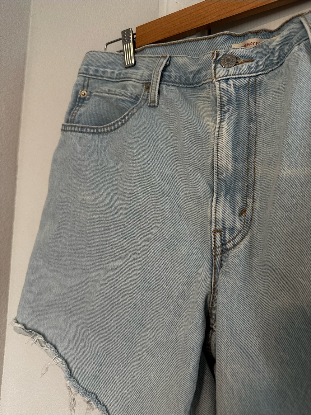 Levi’s Jean Shorts - Picture 3 of 5